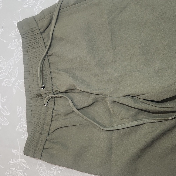 RW & CO Pants - Picture 4 of 10